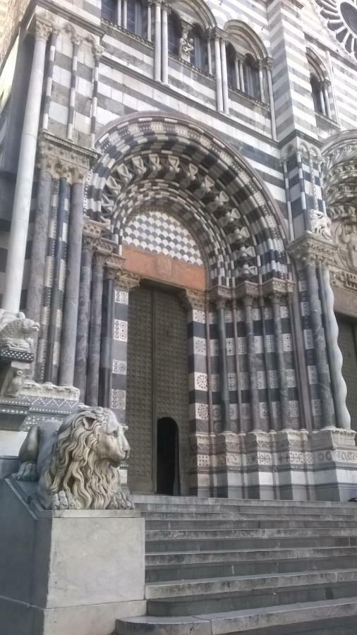 La Casa Accanto Al Duomo Genova Exterior foto